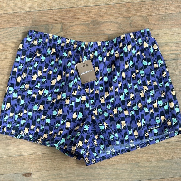 Patagonia Pants - !!New Arrival!! Patagonia women's Baggies shorts 5 inch length